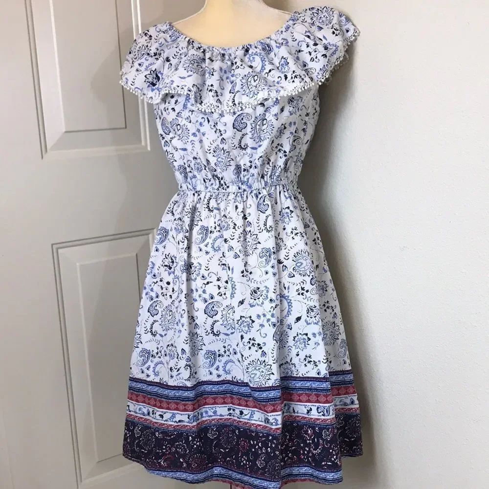 10/$50 Faded Glory Floral Dress Size 3/4